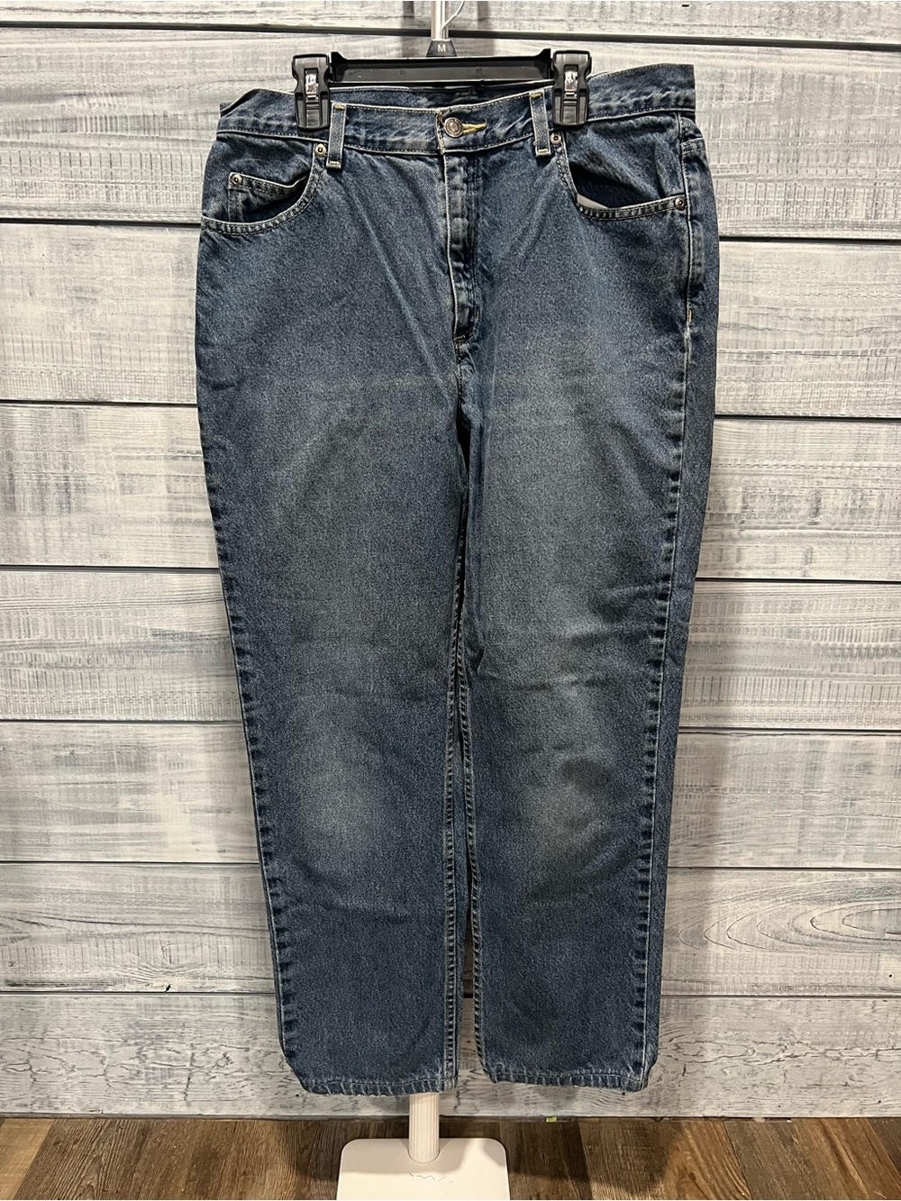 Liz Claiborne Straight-Leg Jeans in Dark Blue Denim
